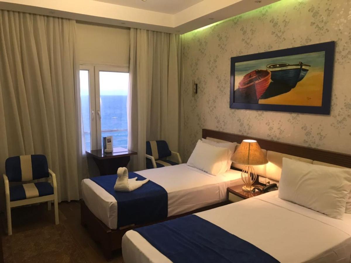 Fleet Club Mahrousa Aleksandria Zewnętrze zdjęcie A room at the hotel