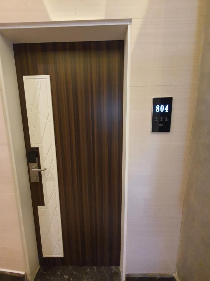 Fleet Club Mahrousa Aleksandria Zewnętrze zdjęcie A door with a doorbell